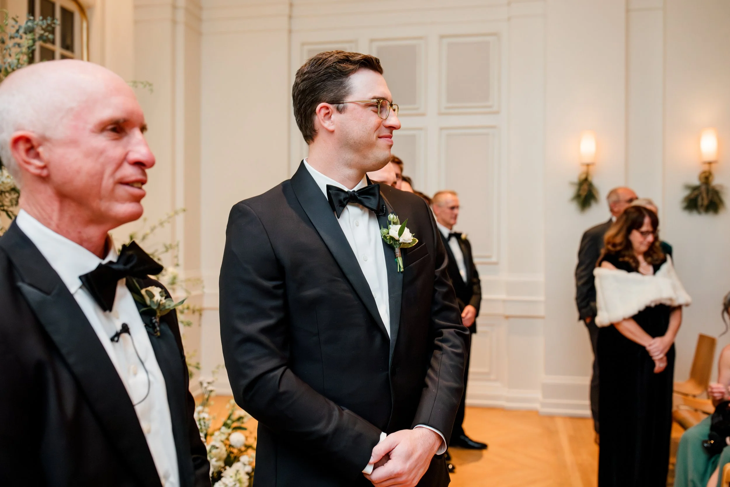 groom-seeing-bride-walk-down-aisle.jpg
