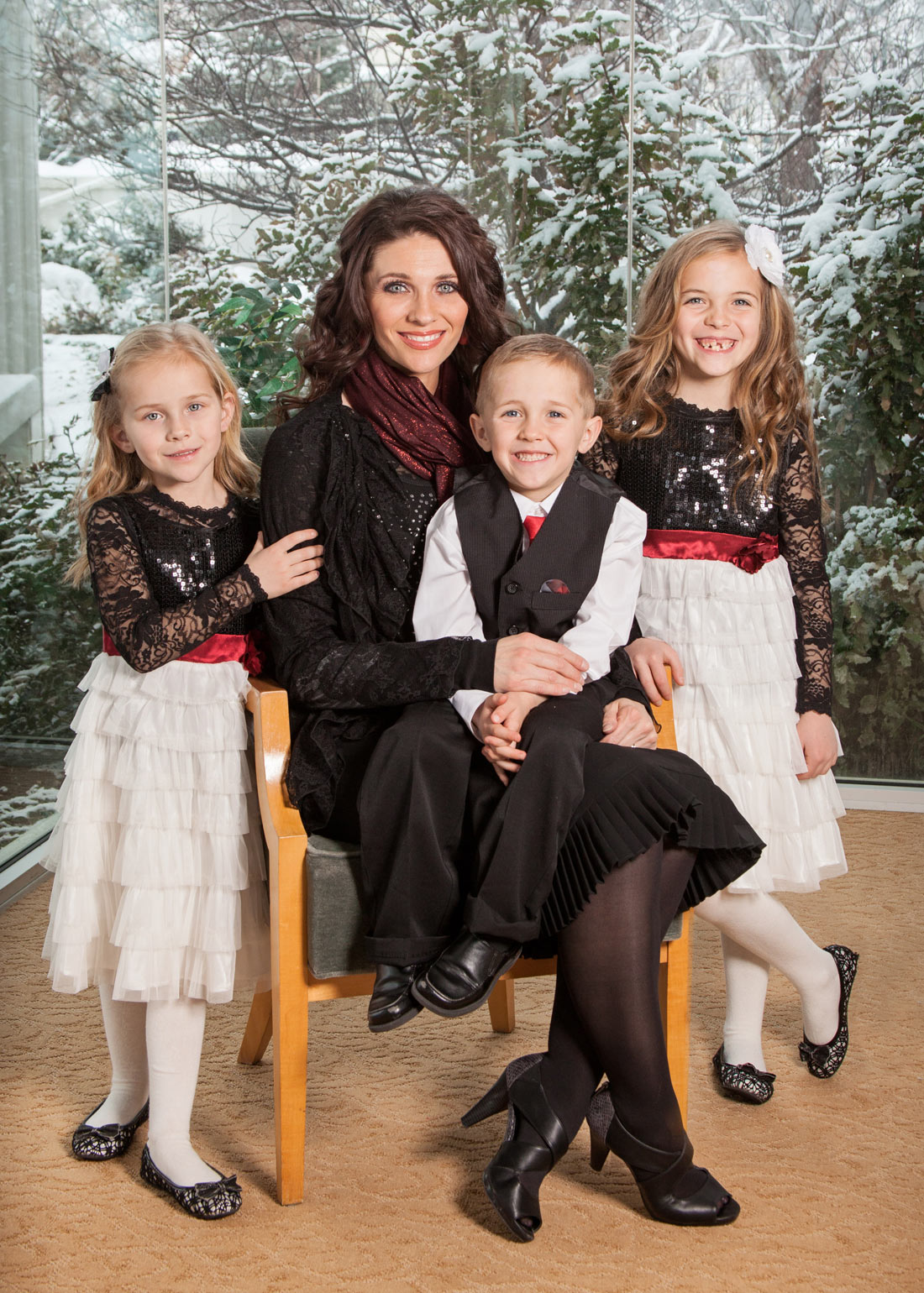 LoganUtFamilyPhotography-HeidiRandallStudios-Freeds-1.jpg