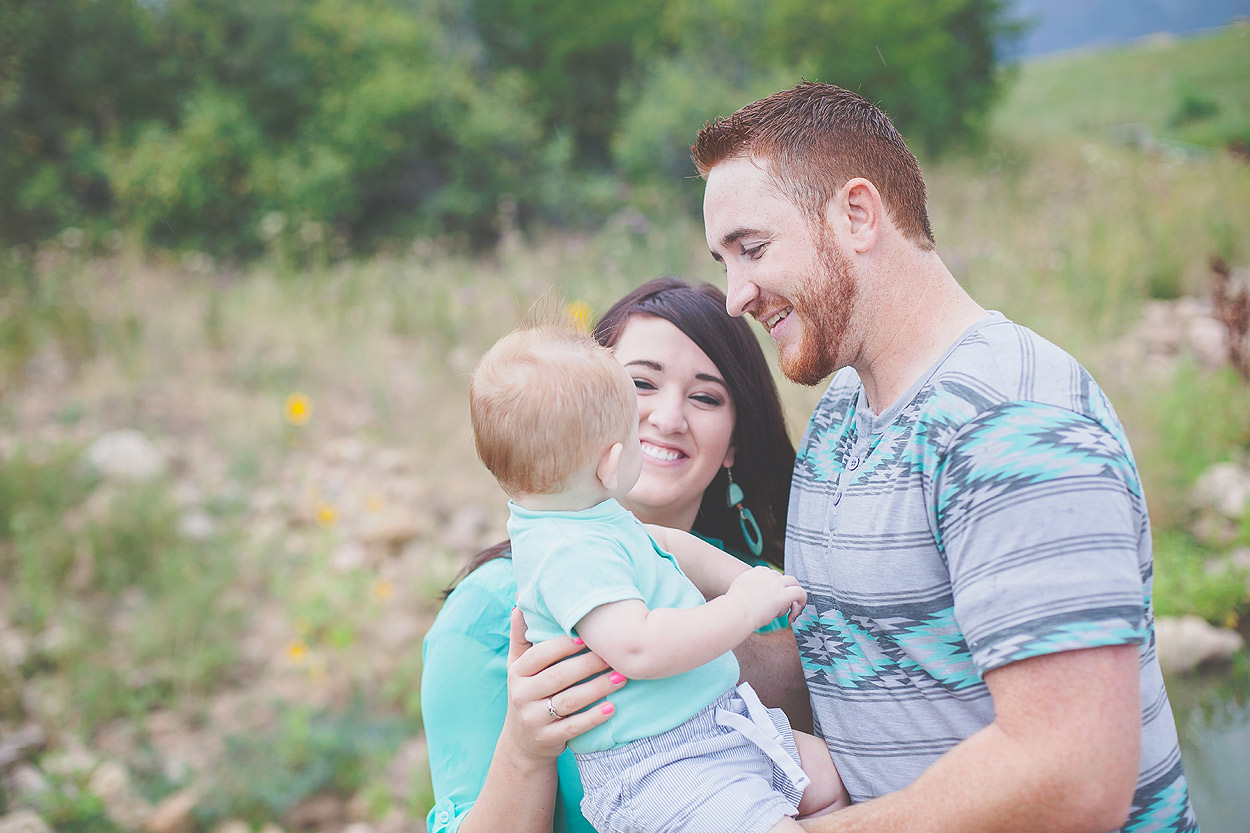 LoganUtFamilyPhotography-HeidiRandallStudios-Bybee-9.jpg