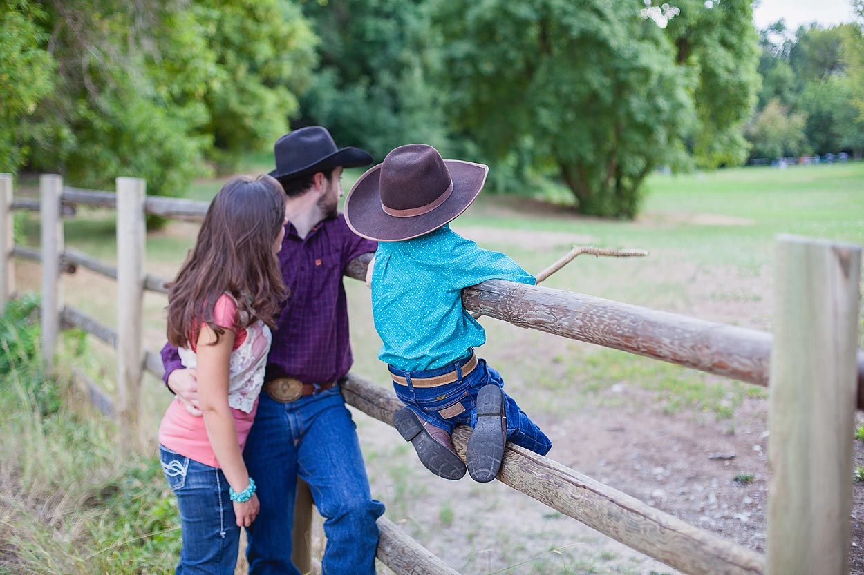 LoganUtFamilyPhotography-HeidiRandallStudios-Becker-15.jpg