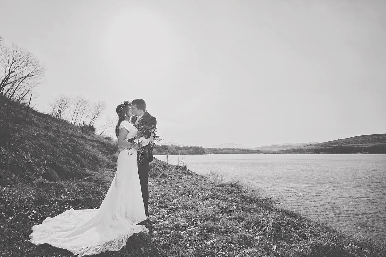 LoganUtahStyledBridalPhotography-HeidiRandallStudios-Brynn-31.jpg