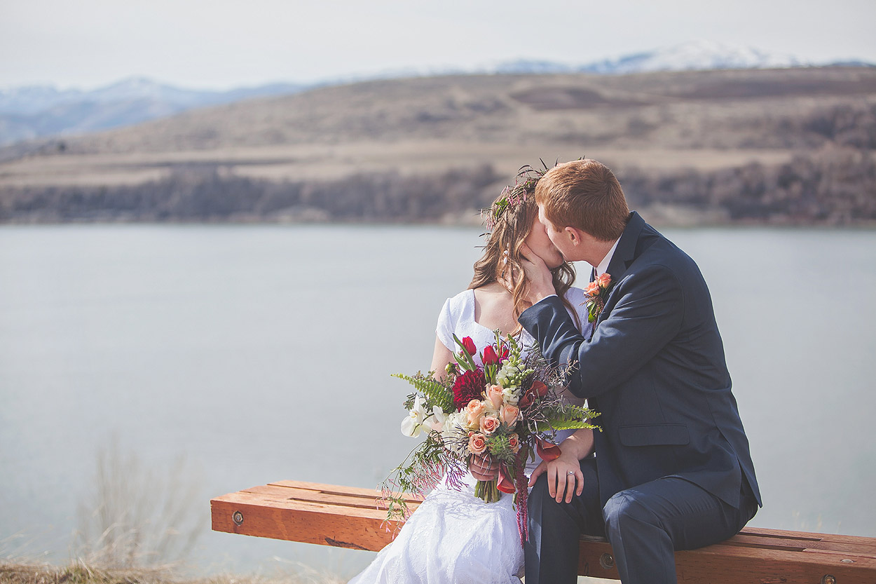 LoganUtahStyledBridalPhotography-HeidiRandallStudios-Brynn-33.jpg