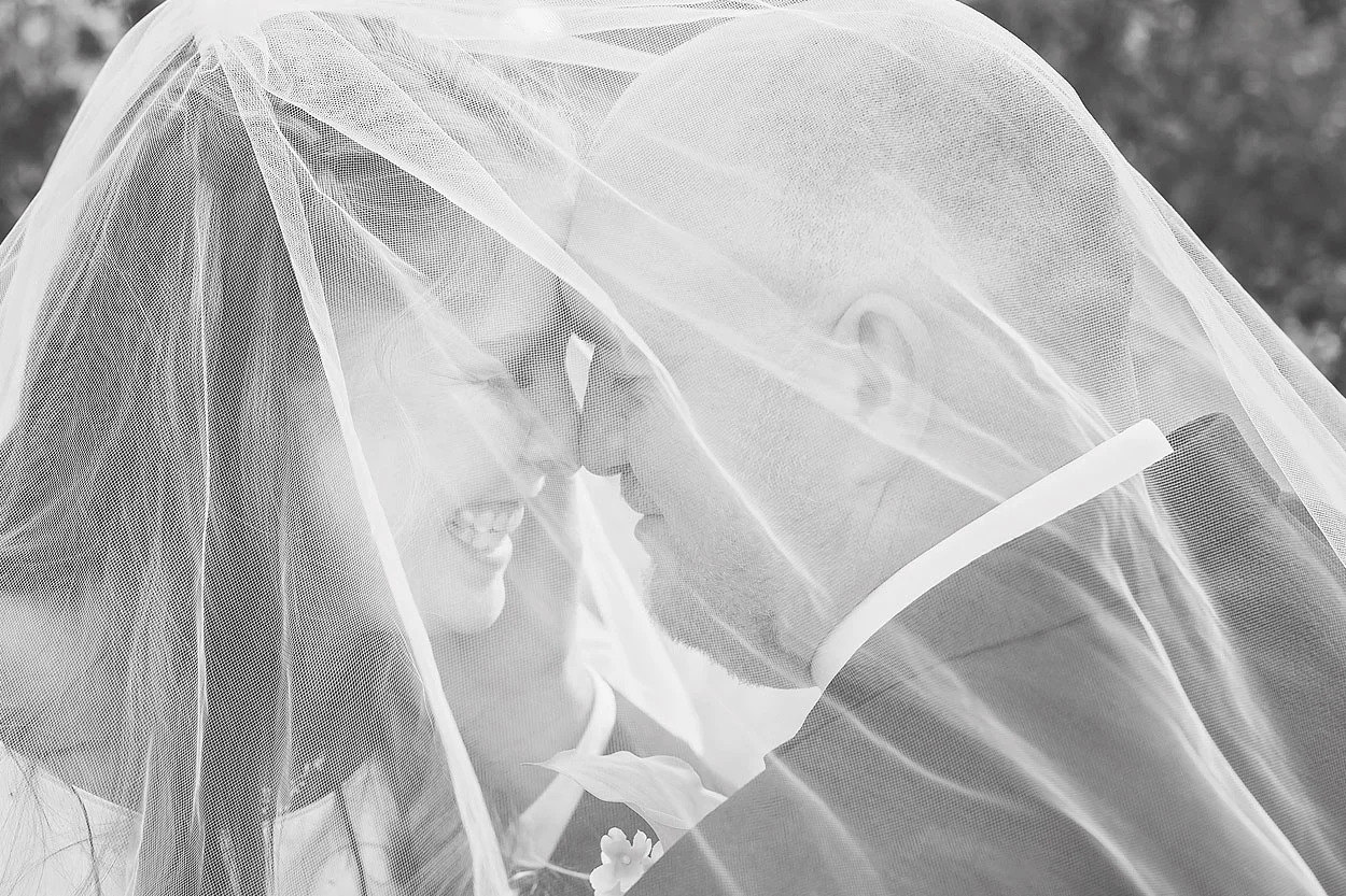 LoganUtahWeddingPhotography-HeidiRandallStudios-Julie+Monte-16.jpg