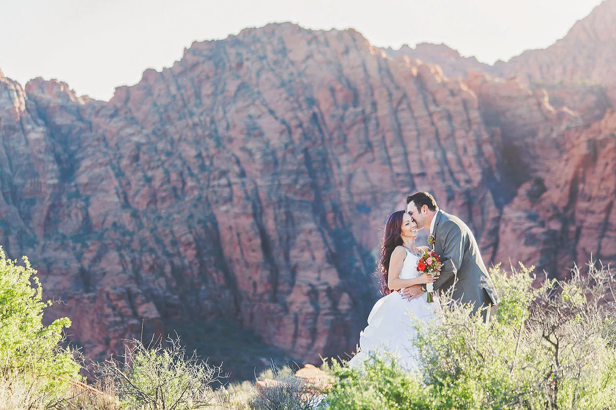 StGeorgeUtahStyledBridalPhotography-HeidiRandallStudios-Renee+Darren-1.jpg