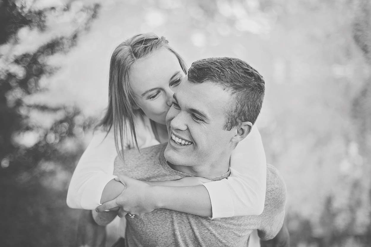 LoganUtahEngagementPhotographer-HeidiRandallStudios-TannerKenzie-11.jpg