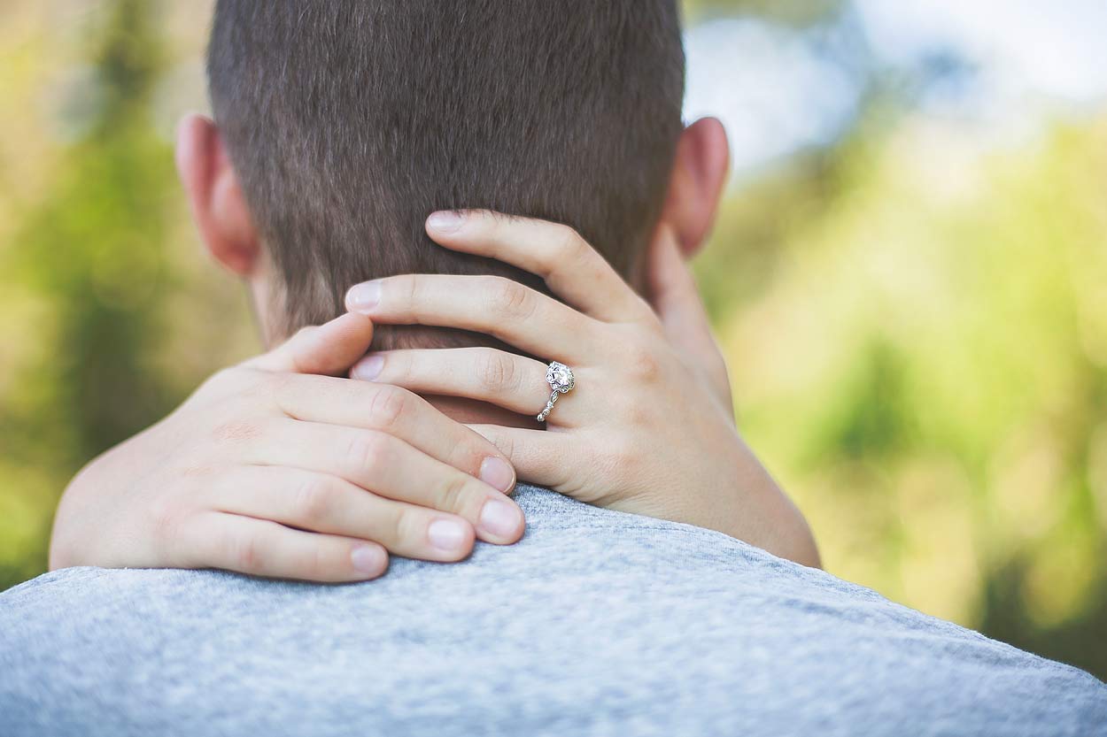 LoganUtahEngagementPhotographer-HeidiRandallStudios-TannerKenzie-15.jpg