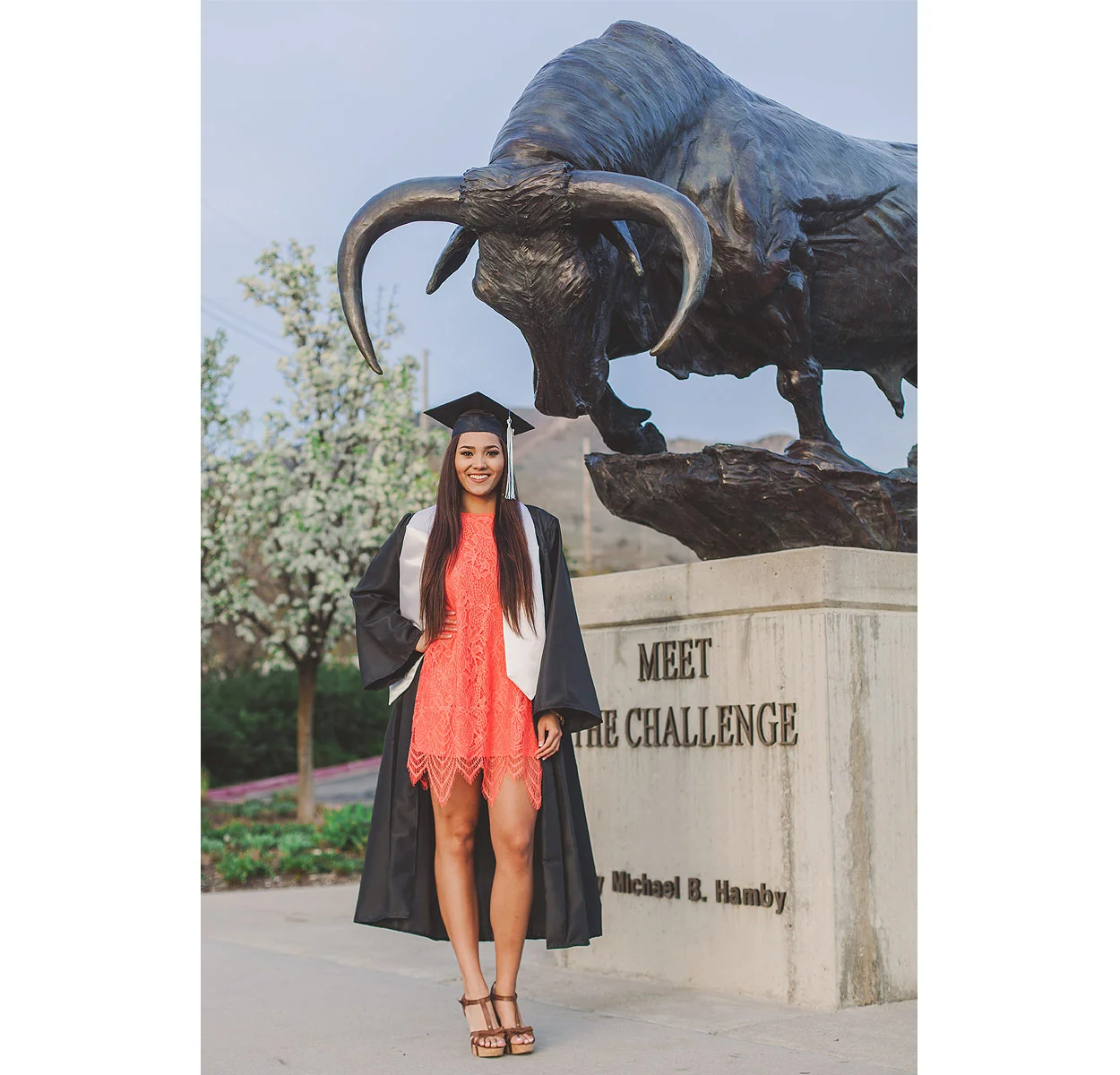 BLOG-LoganUtahUSUGraduationPhotography-HeidiRandallStudios-MorganCarter-18.jpg
