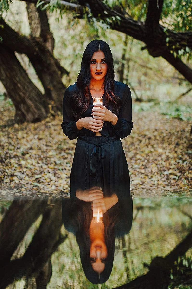 BLOG-LoganUtahPortraitPhotography-HeidiRandallStudios-HalloweenStyledShoot-Markell-12-web.jpg