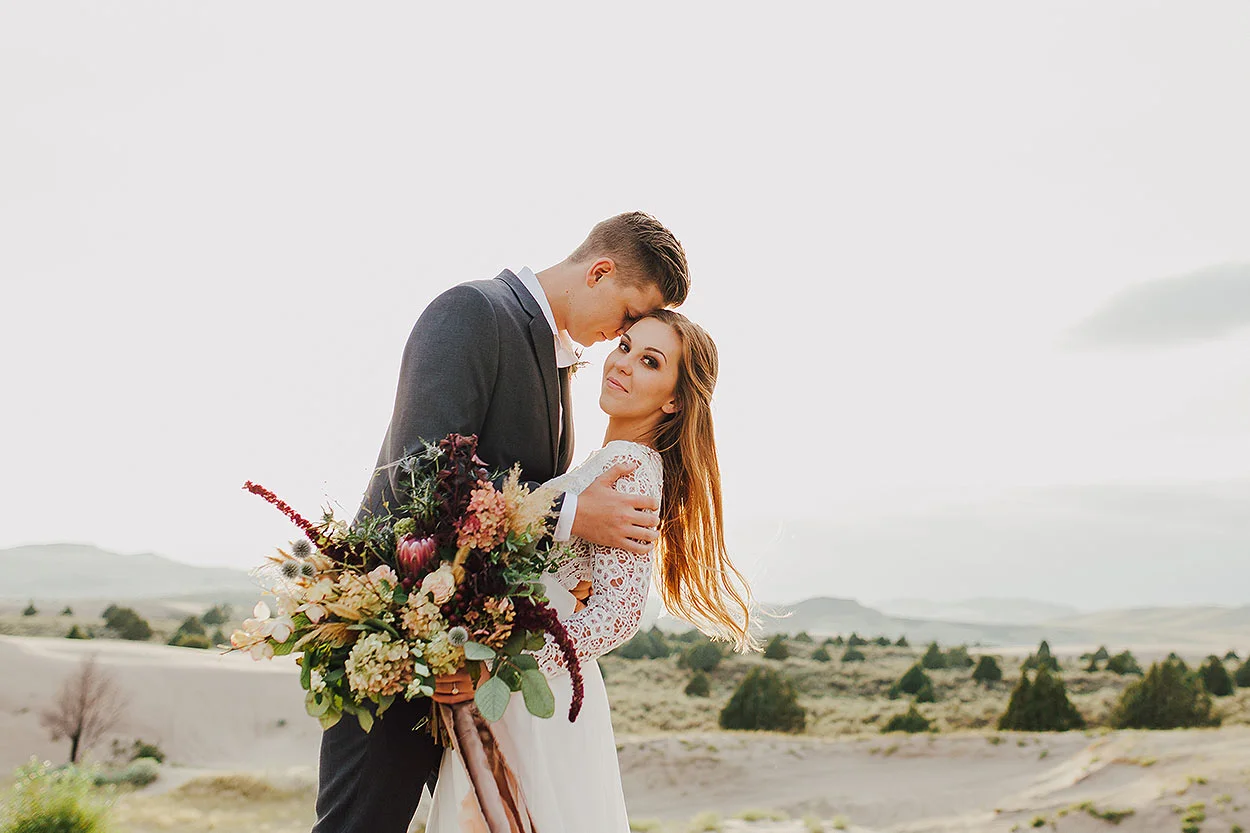BLOG-LoganUtahBridalPhotography-HeidiRandallStudios-SandDunes-11.jpg