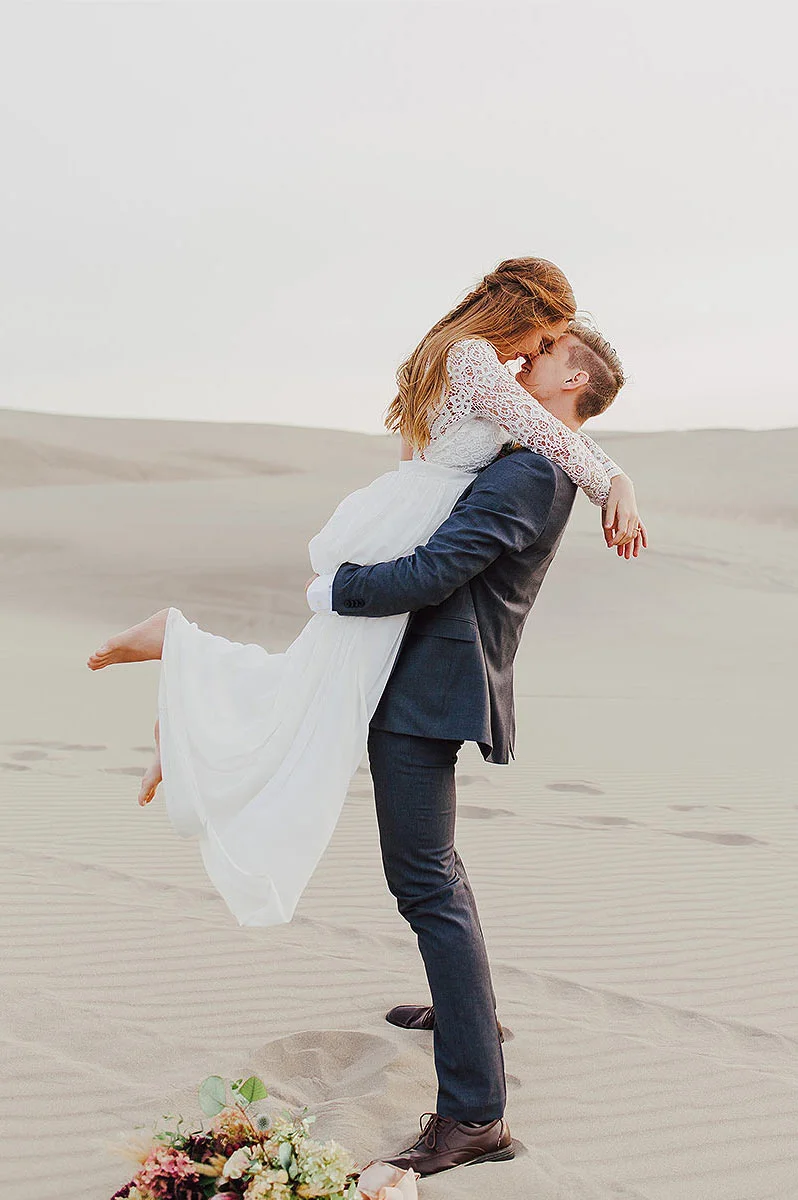 BLOG-LoganUtahBridalPhotography-HeidiRandallStudios-SandDunes-24-web.jpg