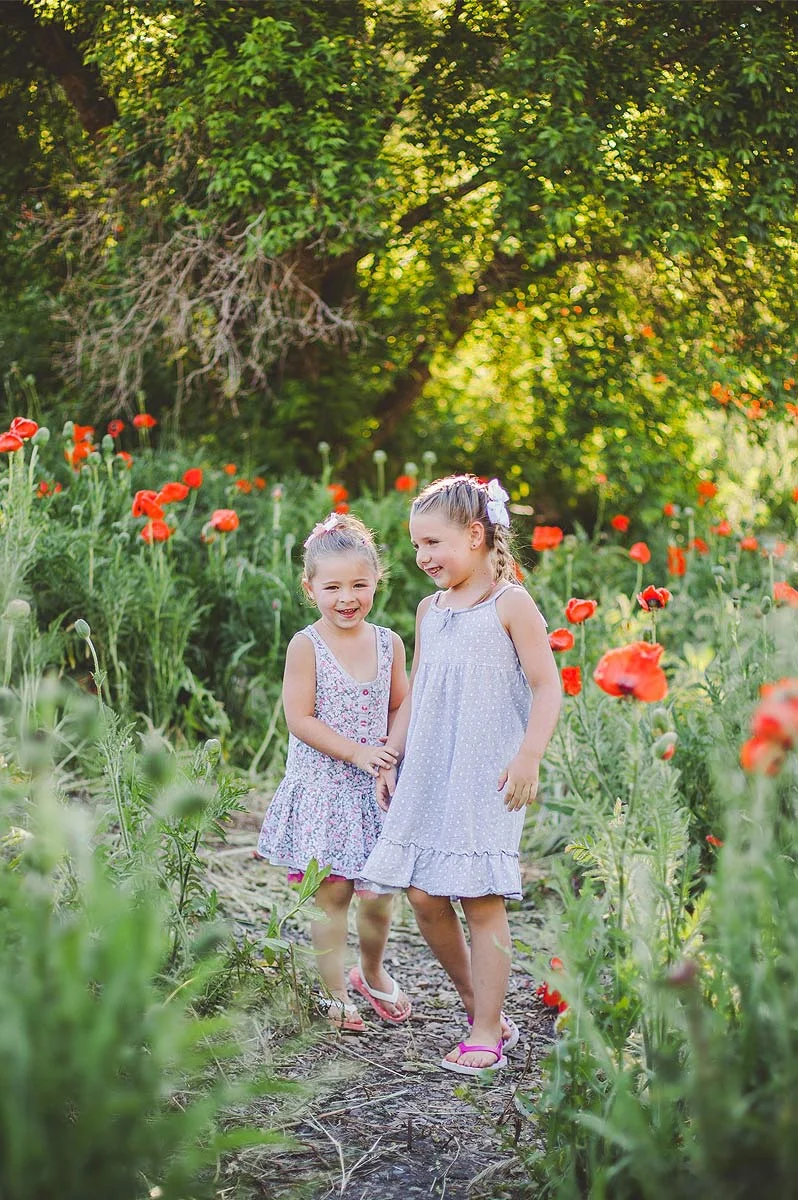 BLOG-LoganUtahFamilyPhotography-HeidiRandallStudios-Poppies-10-web.jpg