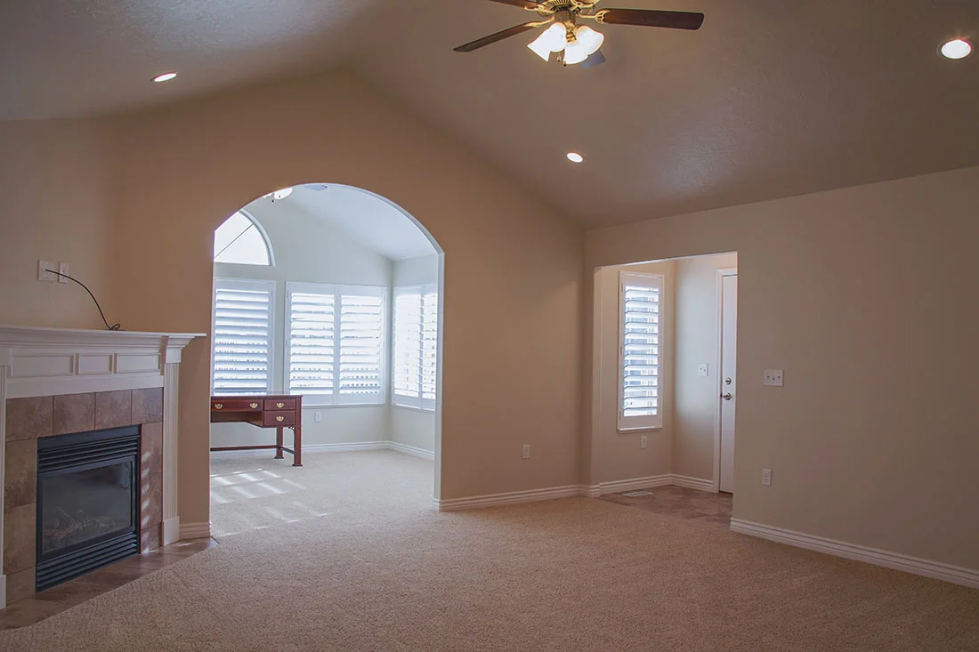 LoganUtahRealEstatePhotography-HeidiRandallStudios-RealEstatePhoto-11.jpg