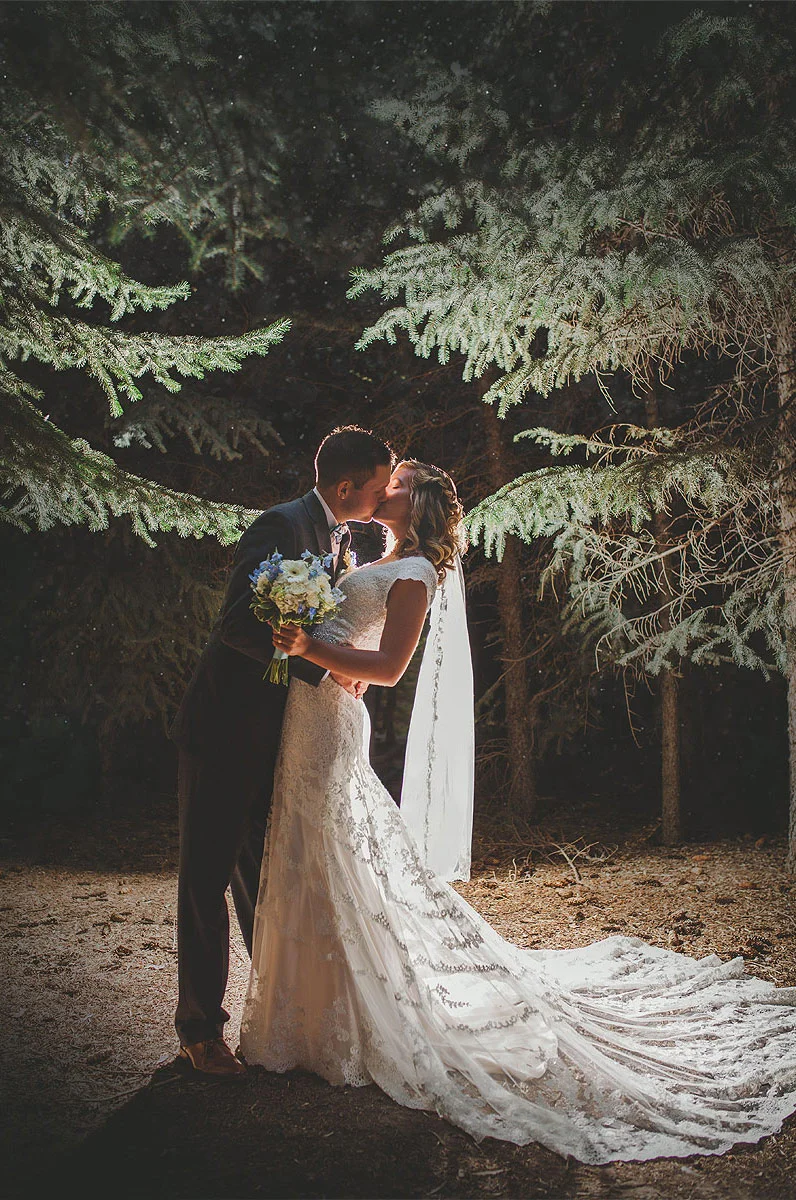 BLOG-LoganUtahWeddingPhotography-HeidiRandallStudios-Shani+Phil-1-1-web.jpg