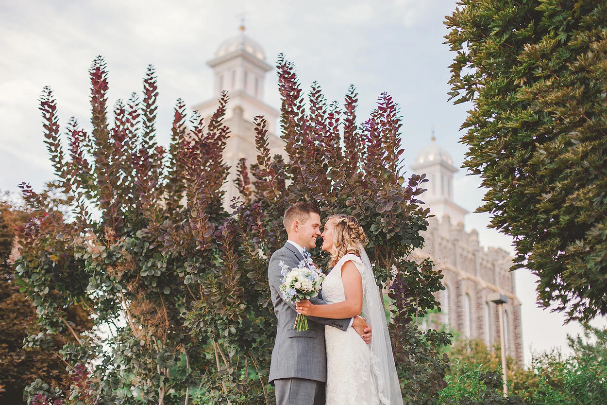 BLOG-LoganUtahWeddingPhotography-HeidiRandallStudios-Shani+Phil-21.jpg