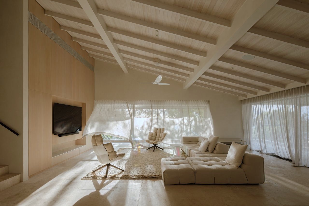 Laguna Penthouse (2021-2024)