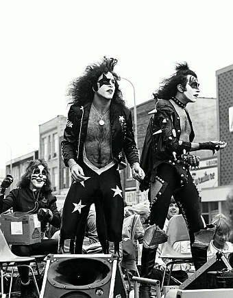Homecoming parade 1975