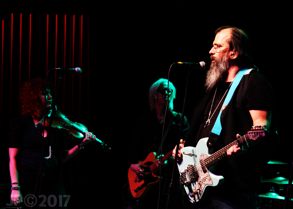 Steve Earle & The Dukes
