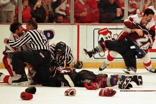 E:60 'Unrivaled' review: Avalanche-Red Wings rivalry documentary