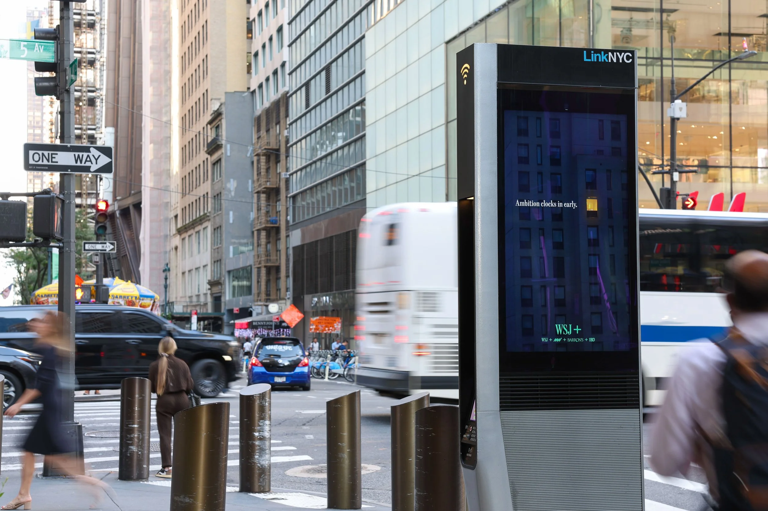Carolineyi_producer_OOH_WSJ_NYC1.jpg