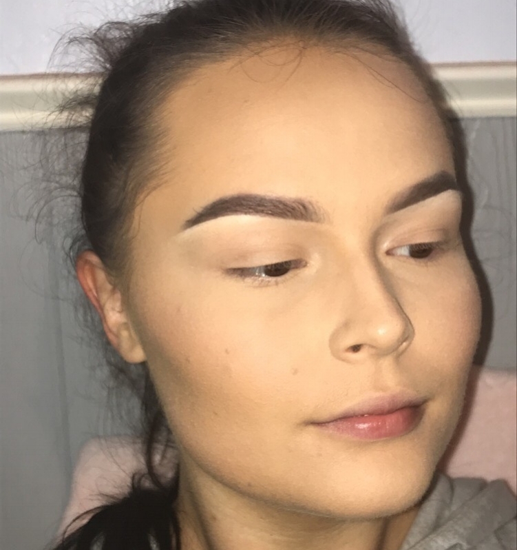This is where I like to set my face with powder, preferably a translucent powder that will help keep my makeup in place all day without becoming greasy or coming apart. 