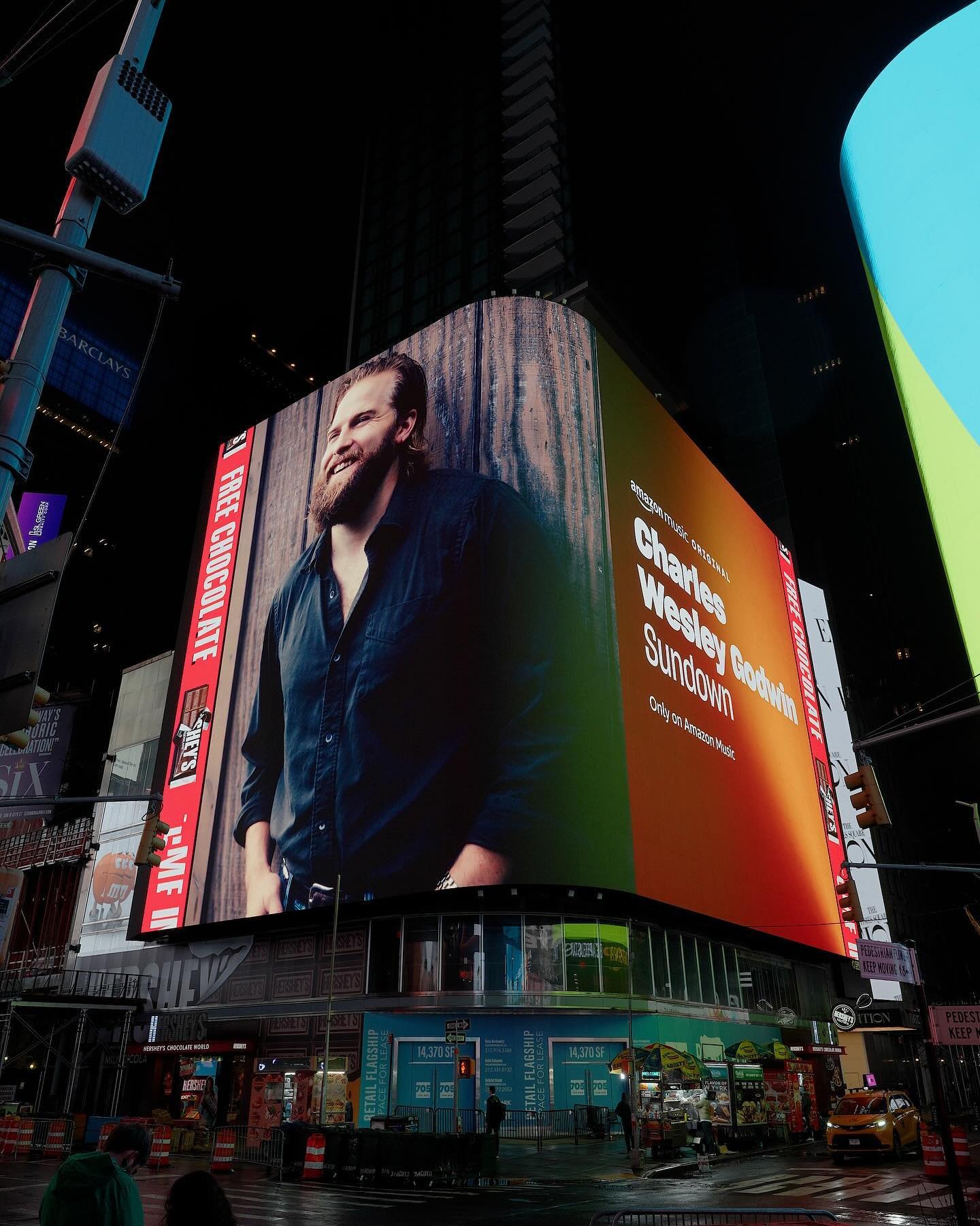 @charleswgodwin in Times Square thanks to @amazonmusic. And he played his first ever stadium show opening for @lukecombs last night. Pretty solid Friday. 👊👊👊