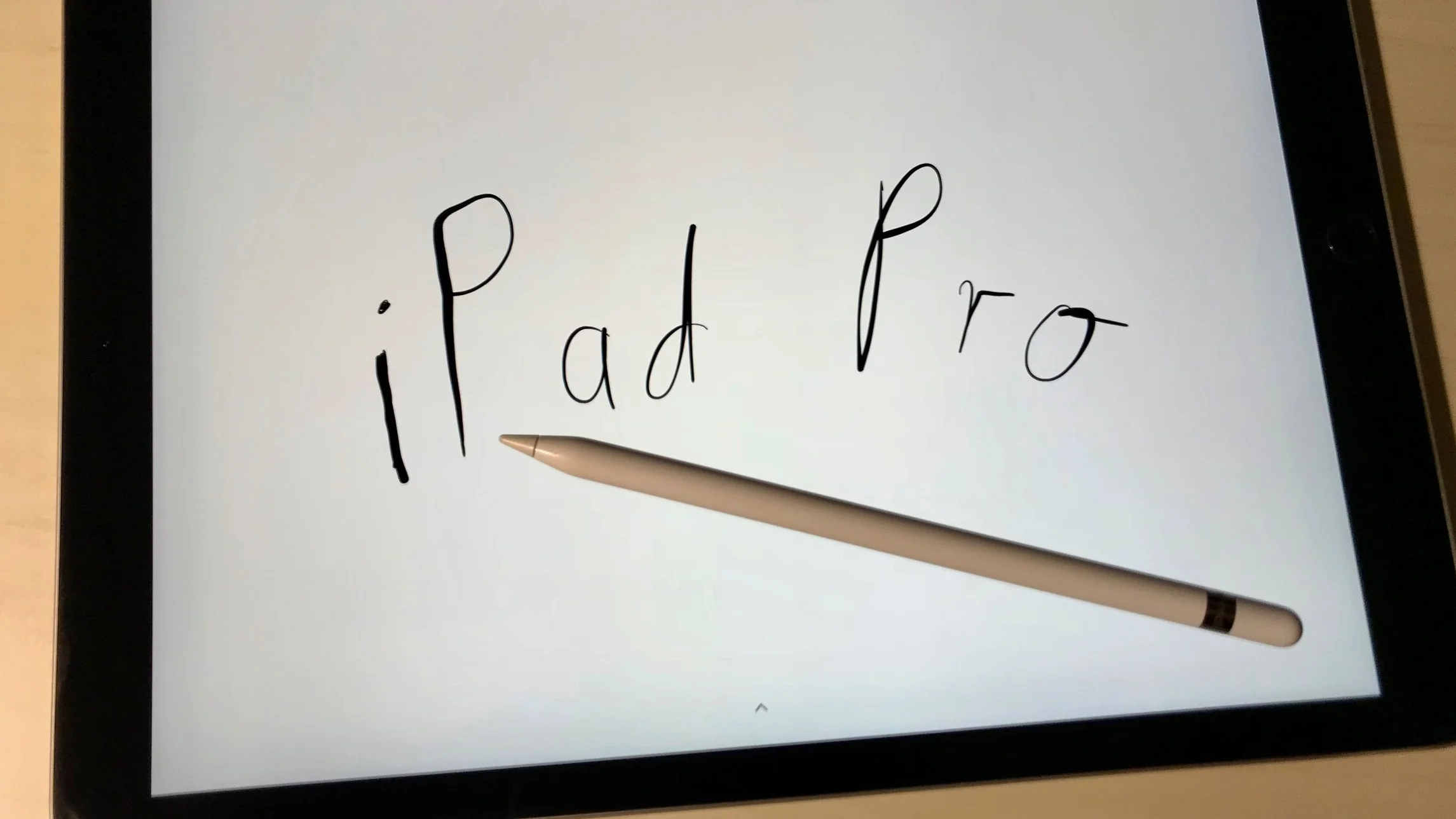 Apple iPad Pro im Studium Apple Pencil.jpg
