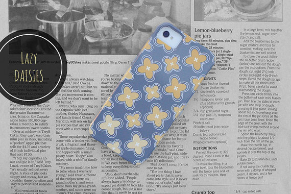 Lazy Daisies // iPhone 5 Case