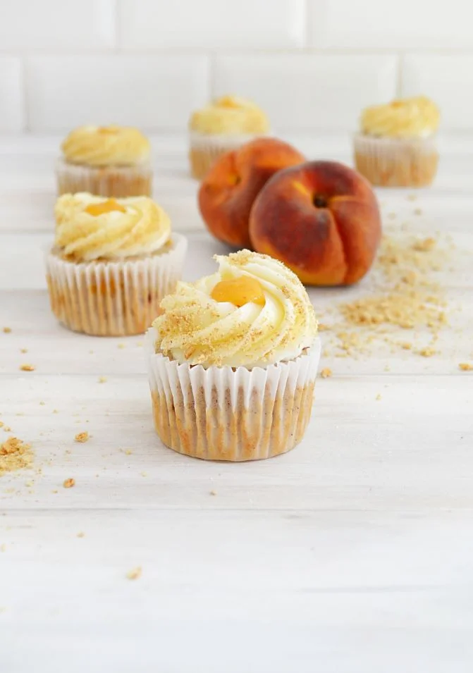 Peach Cobbler Cupcakes