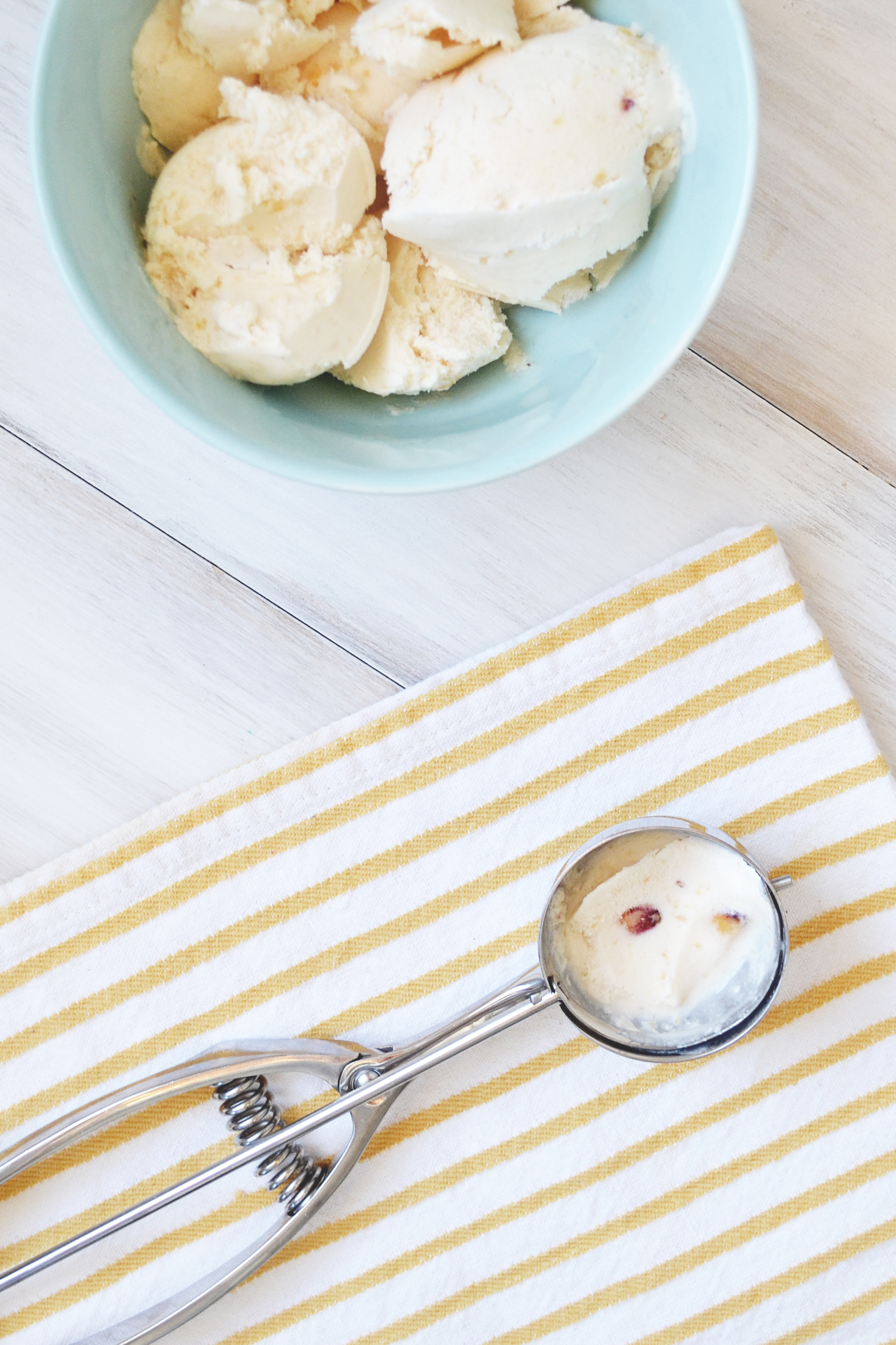 No-Cook Peach Ice Cream