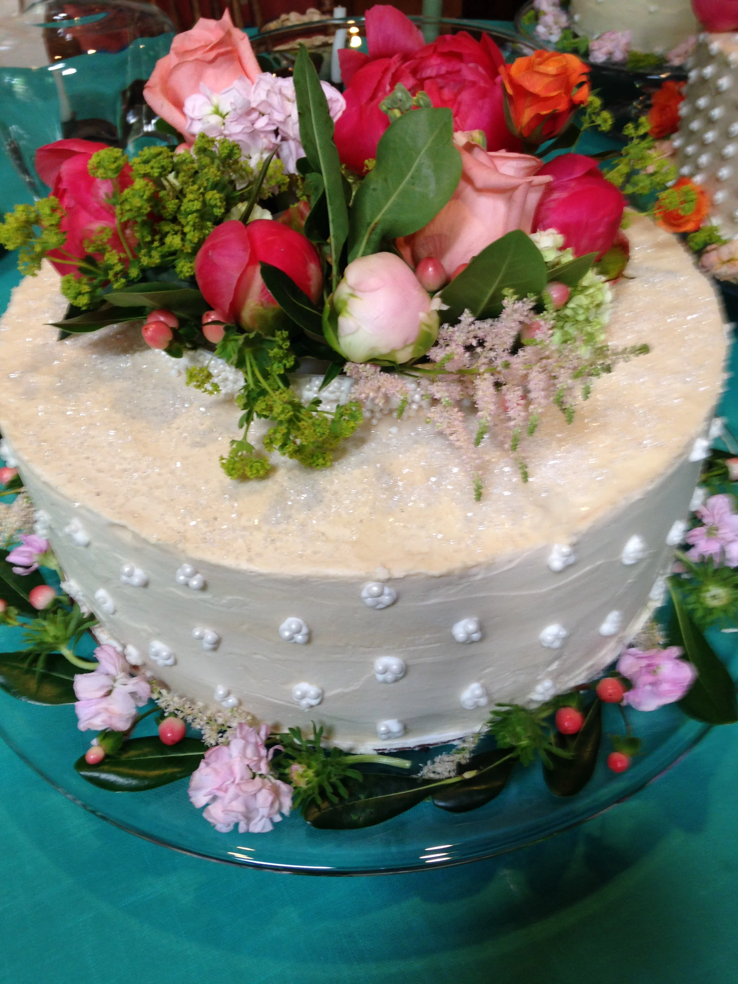 Do flowers make the cake?