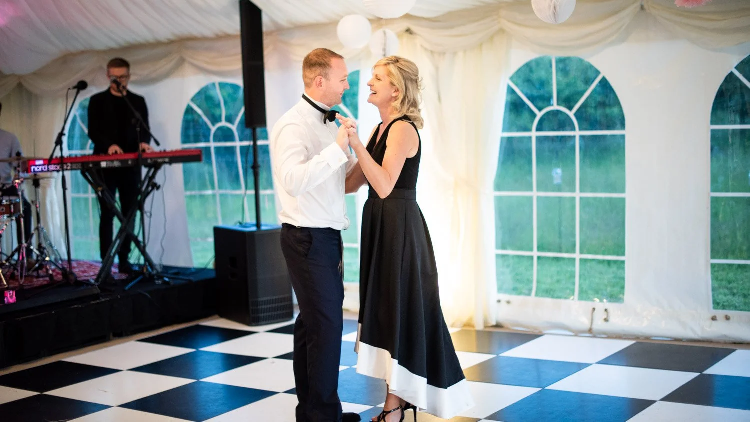 Wedding Photographer - Surrey - Receptions-001.jpg