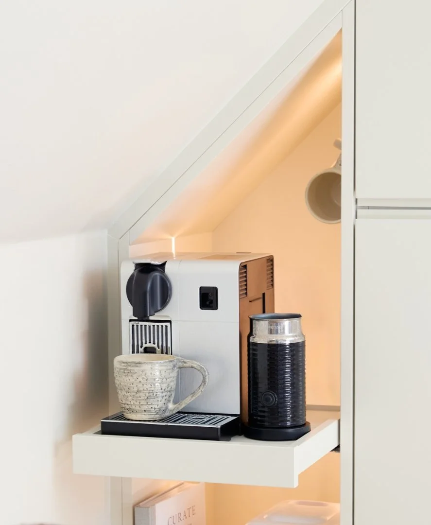 2024_0718_ferguson_wright_Bedroom_CoffeeNook_f_WEB.jpg