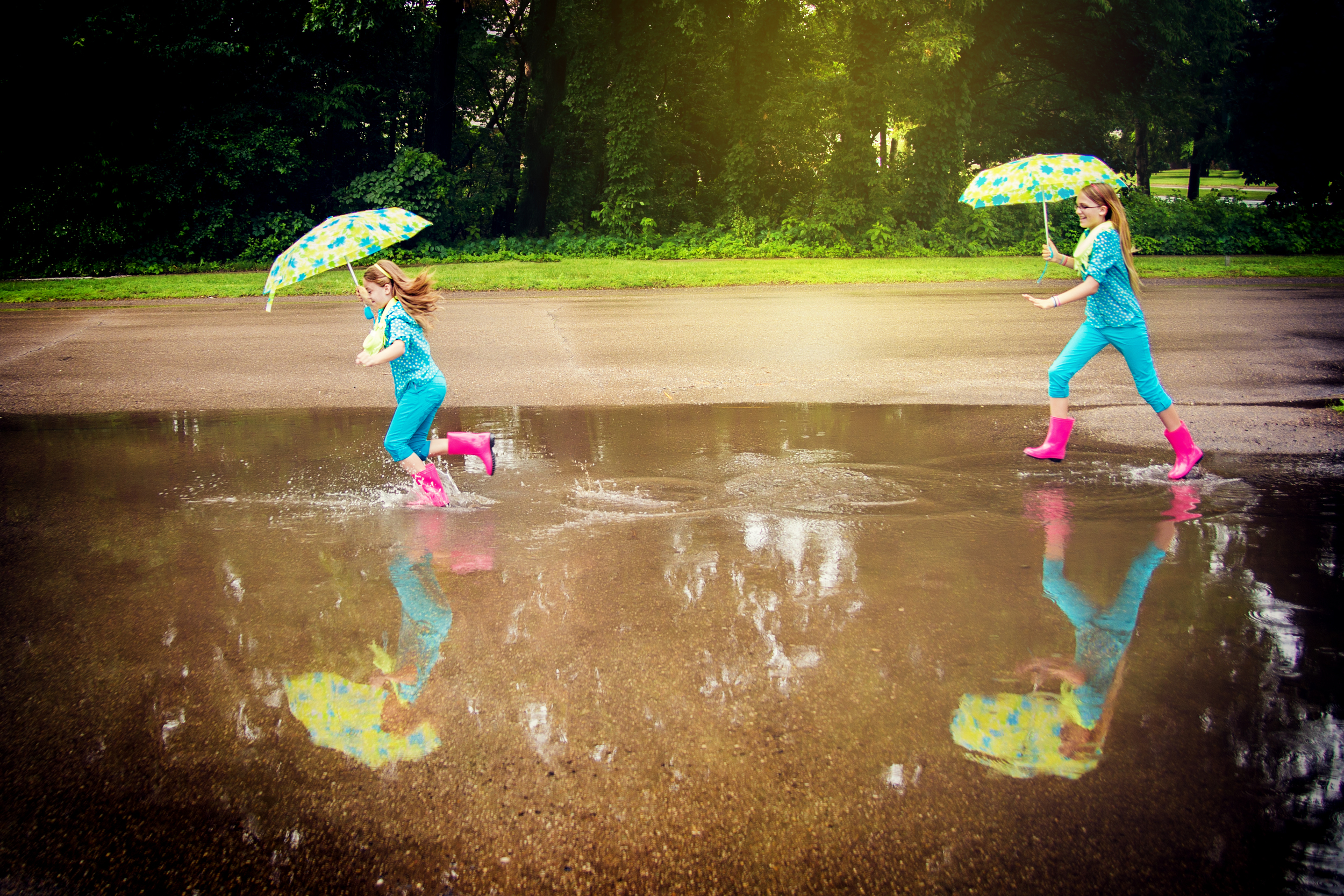 Portage Michigan Child Photographer: Puddle Jumpin!