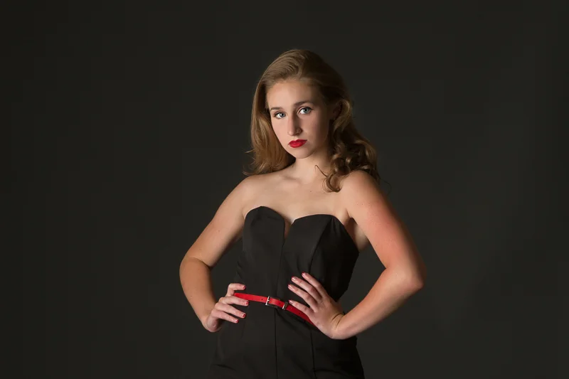 Portage Michigan Senior Photographer:  Meet Grace!