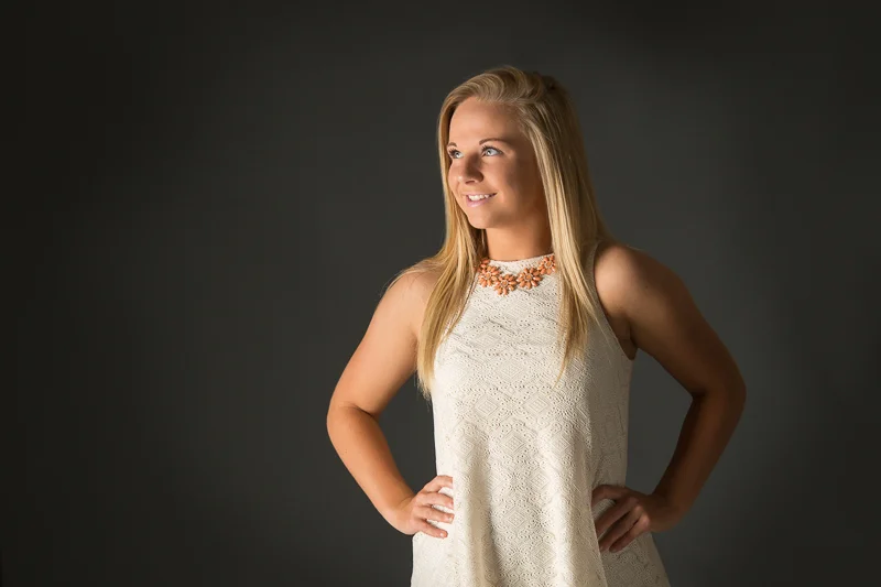 Portage Michigan Senior Photographer:  Meet Kaitlin!