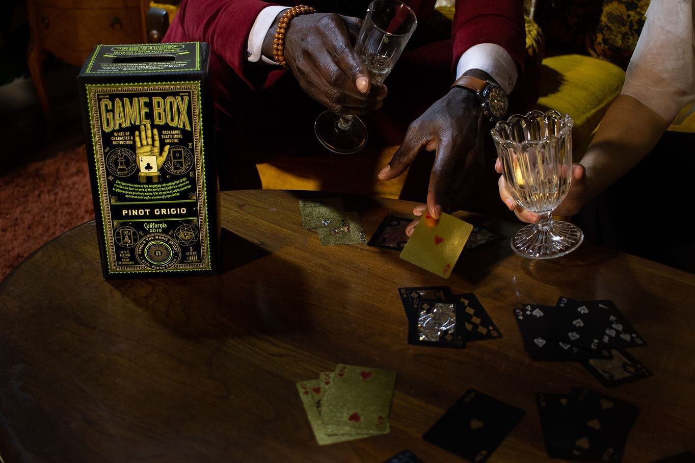 I had the opportunity to create some content for @gameboxwine ; an award winning wine with a focus on sustainability. Gamebox uses recycle cardboard instead of glass bottles;  one box of wine is the equivalent to 4 bottles of wine 🍷 Wine stays fresh