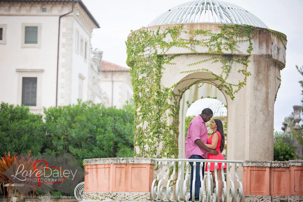 MiamiVizcayayEngagementPhotoshoot.jpg