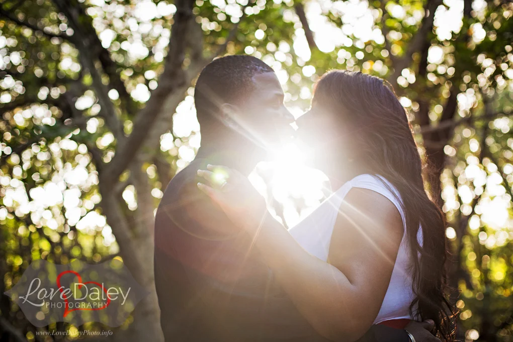 Greynoldsparkcouplesphotoshoot-8-2.jpg