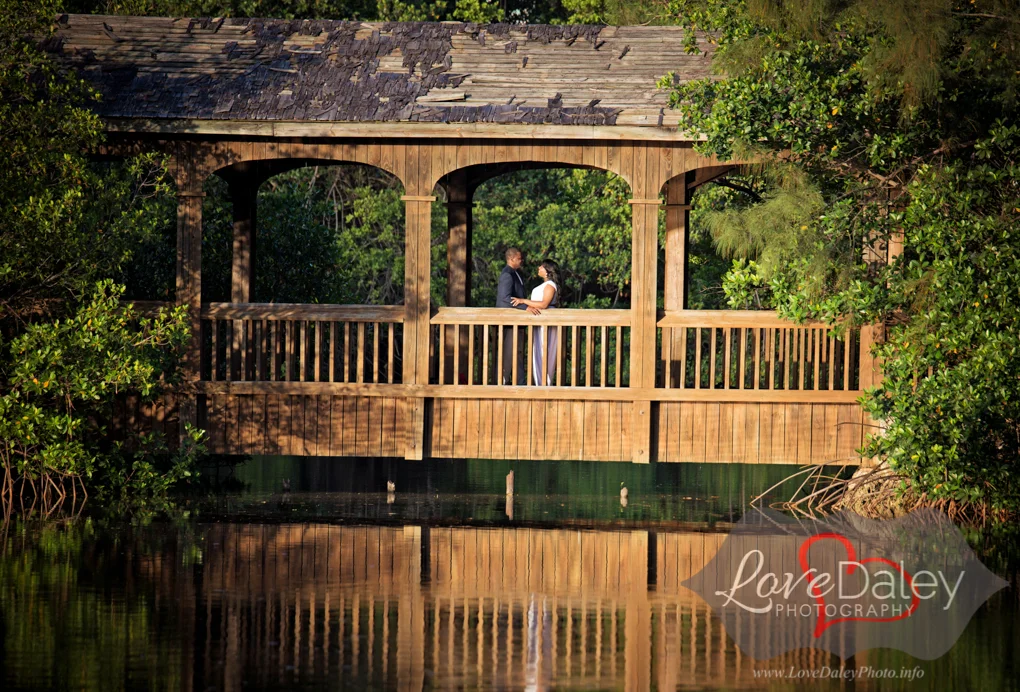 Greynoldsparkcouplesphotoshoot-12.jpg