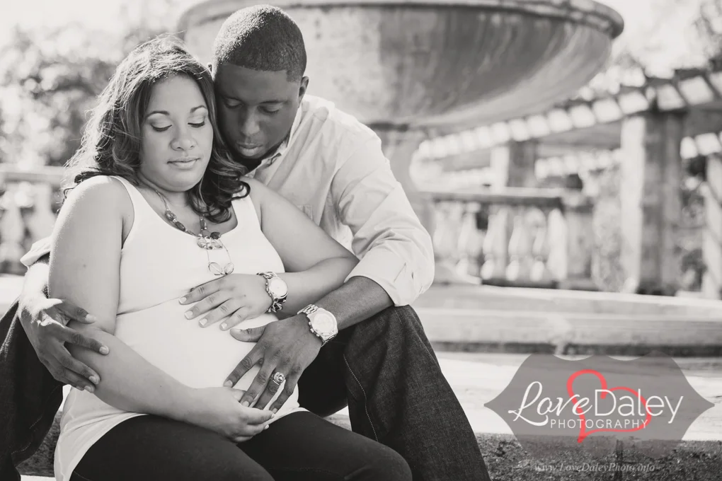 PradoEntranceCoralgablesmaternityphotoshoot3.jpg