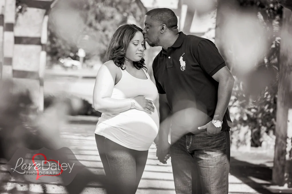 PradoEntranceCoralgablesmaternityphotoshoot9.jpg