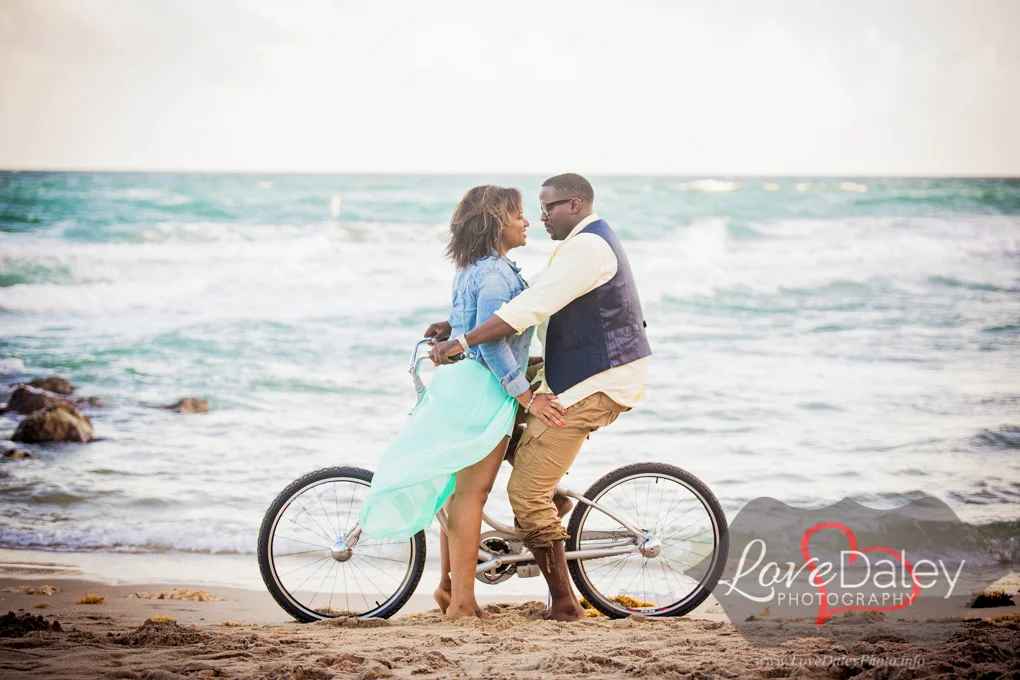 DeerfieldBeachEngagementPhotoshoot10.jpg