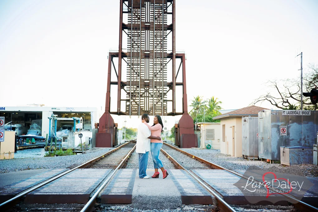FortlauderdaleRiverwalkengagementphotoshoot16.jpg