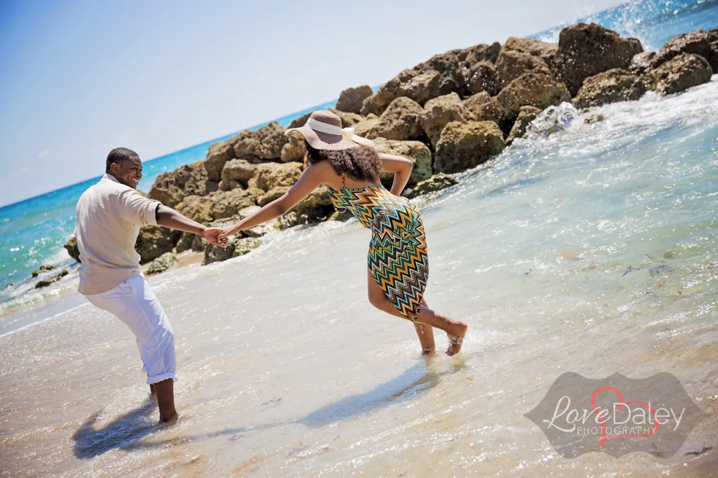 DeerfieldBeachEngagementshoot13.jpg