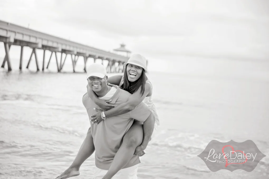 DeerfieldBeachEngagementshoot27.jpg