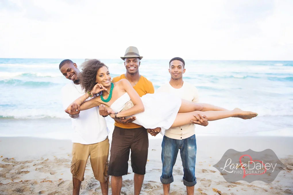 FortLauderdaleBeachWestinDiplomatFamilyPhotoshoot6.jpg