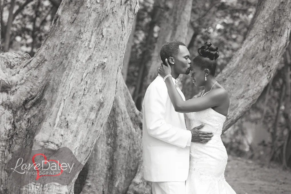 GreynoldsParkcouplesshoot14.jpg