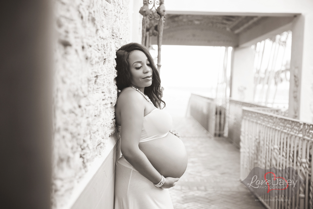 Deeringestatematernityshoot15.jpg