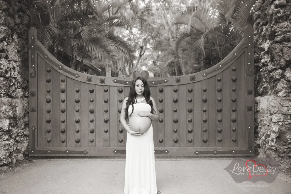 Deeringestatematernityshoot31.jpg