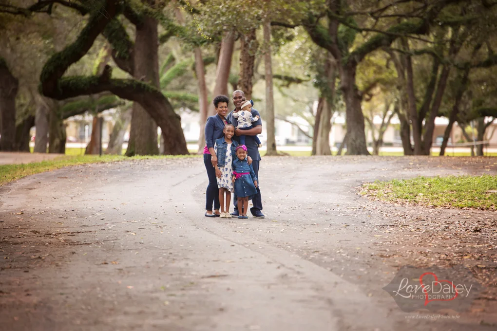 hollywoodTYparkfamilyphotoshoot.jpg
